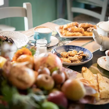 Turchi Farm - Della Luna & Antico Frantoio Bed & Breakfast