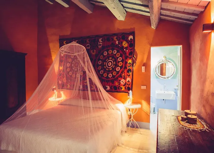 Turchi Farm - Della Luna & Antico Frantoio فندق مبيت وإفطار