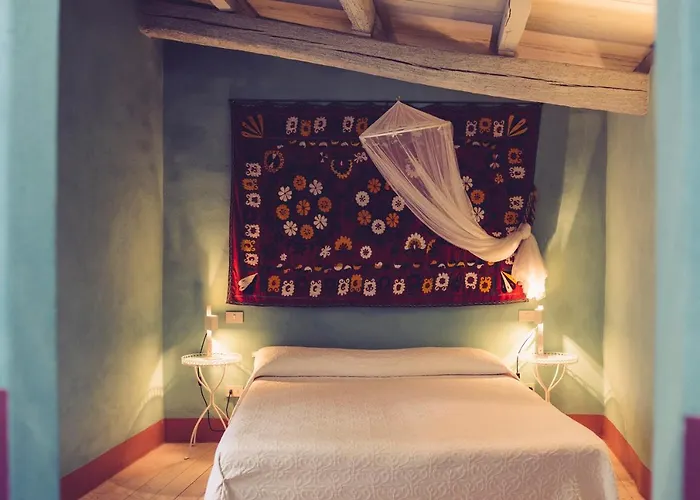 Turchi Farm - Della Luna & Antico Frantoio فندق مبيت وإفطار 3*