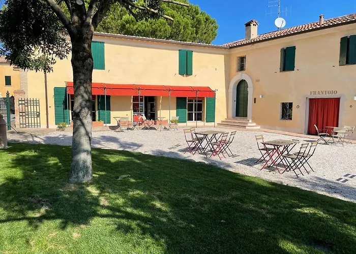 Turchi Farm - Della Luna & Antico Frantoio 3* Longiano